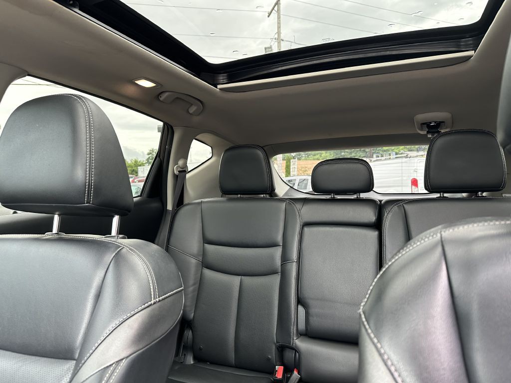 2018 Nissan Murano Image 16