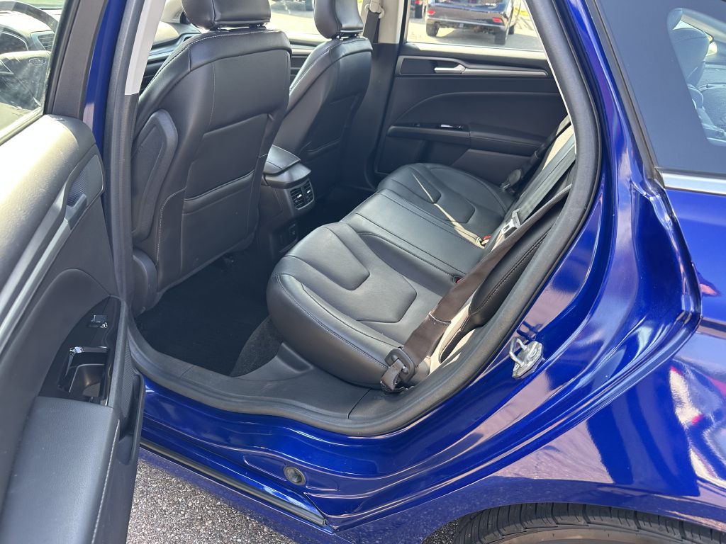 2016 Ford Fusion Image 14