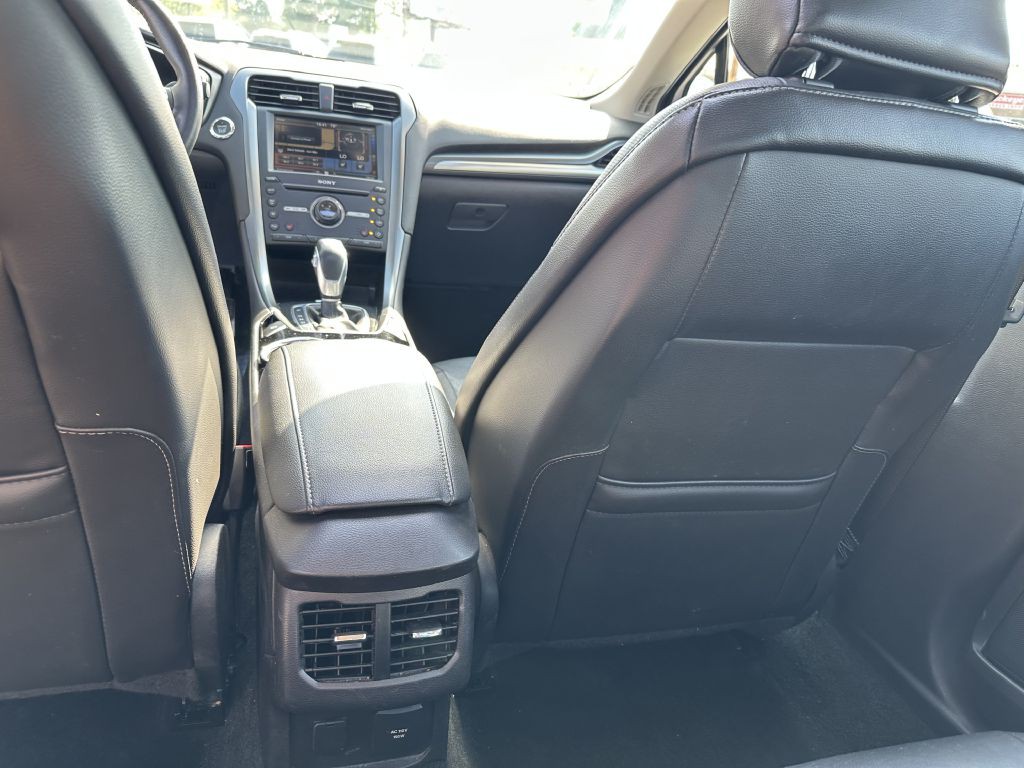 2016 Ford Fusion Image 15