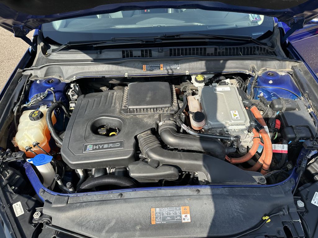 2016 Ford Fusion Image 25