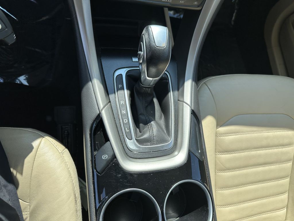 2013 Ford Fusion Image 18