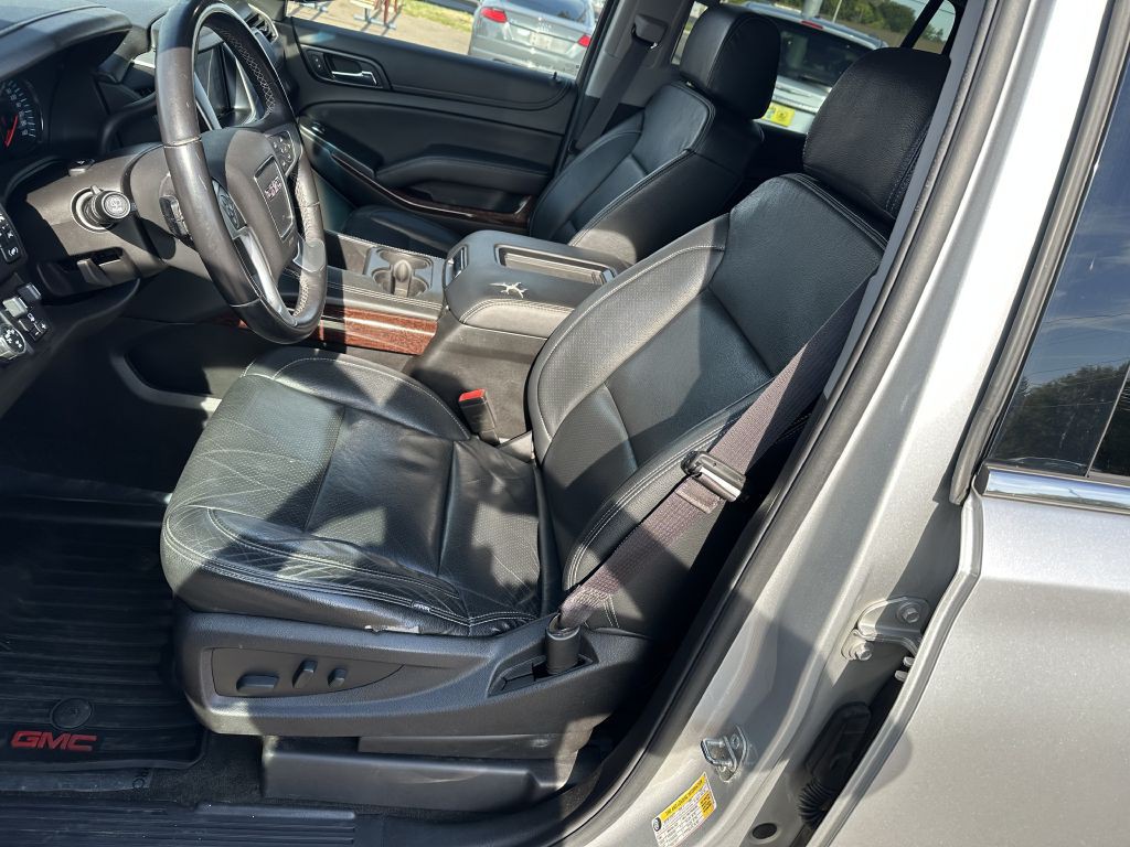 2017 GMC Yukon Image 12