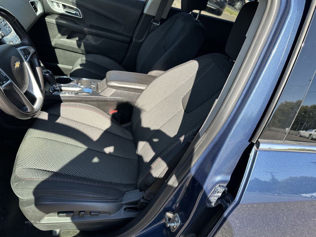 2017 Chevrolet Equinox Image 12