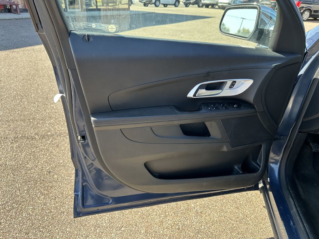 2017 Chevrolet Equinox Image 16