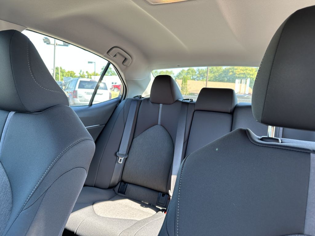 2023 Toyota Camry Image 18