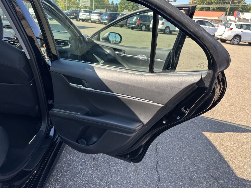 2023 Toyota Camry Image 32