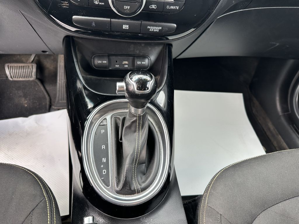 2015 Kia Soul Image 17
