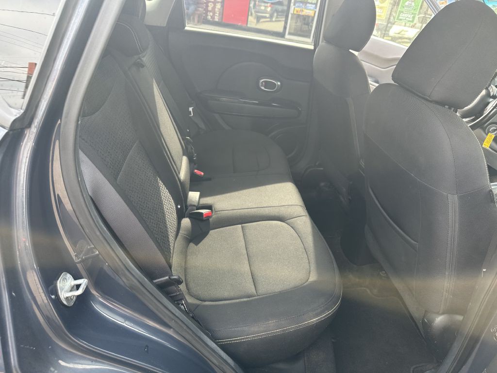 2015 Kia Soul Image 23