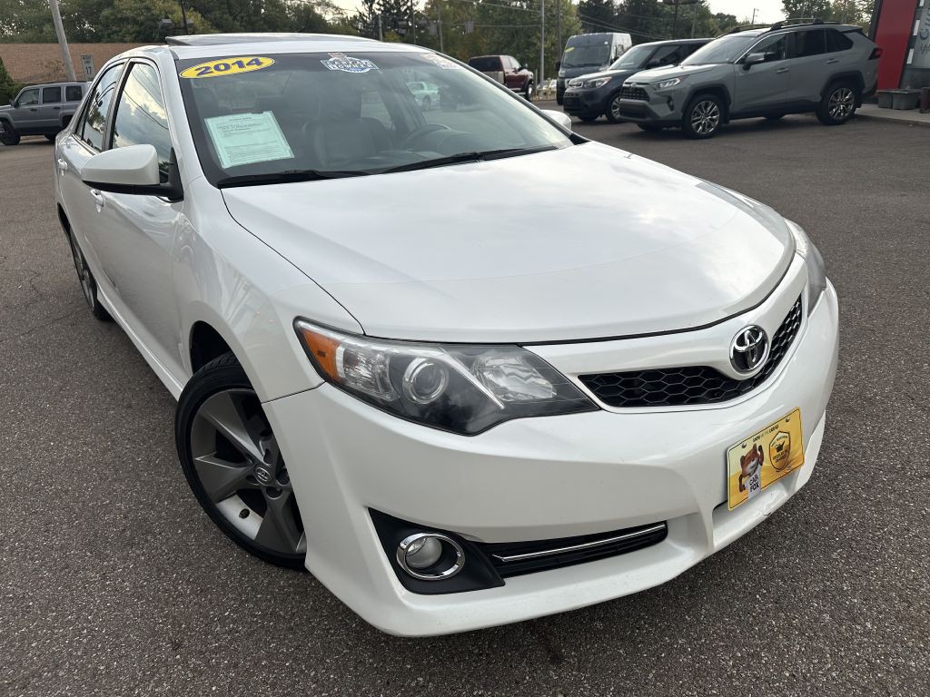 2014 Toyota Camry Image 1