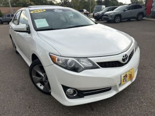 Image for 2014 Toyota Camry SE ID: 6865474