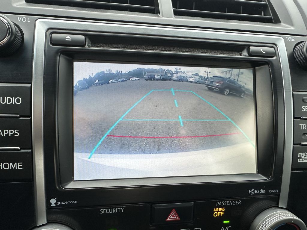 2014 Toyota Camry Image 11