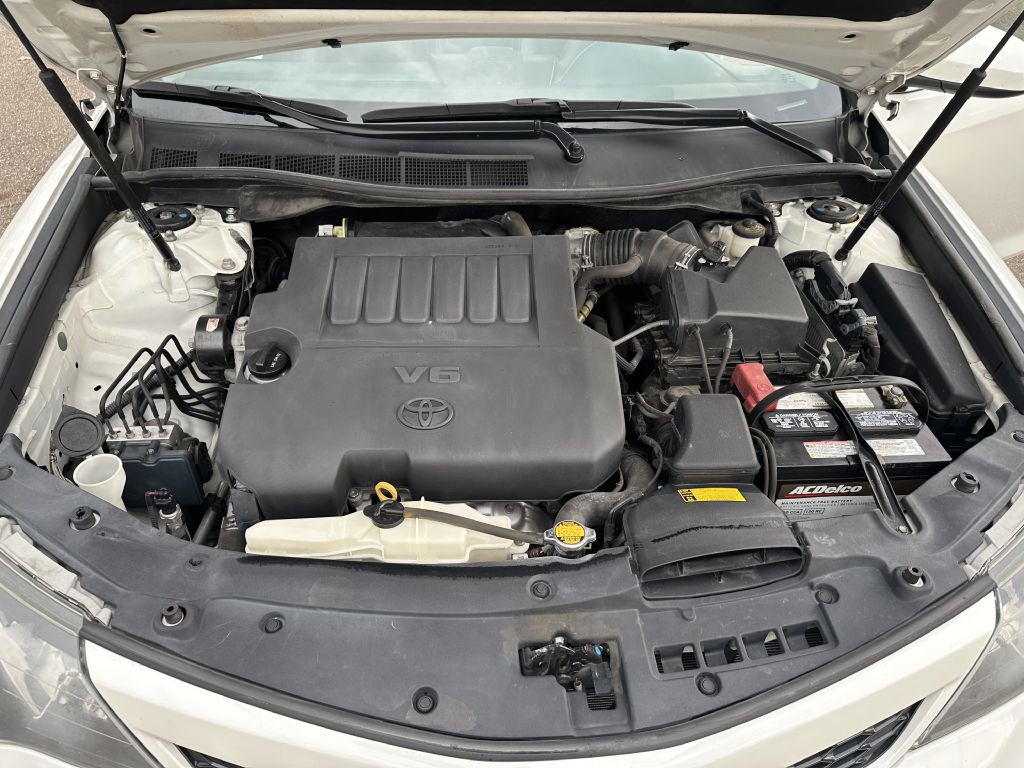 2014 Toyota Camry Image 23