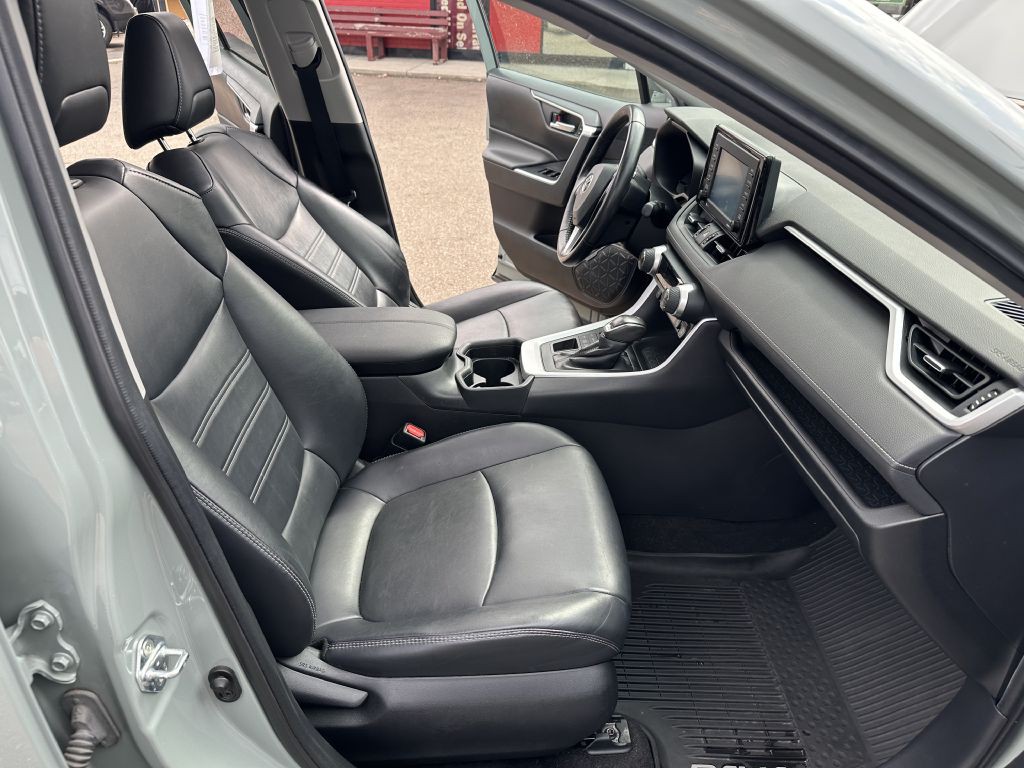 2020 Toyota Rav4 Image 31