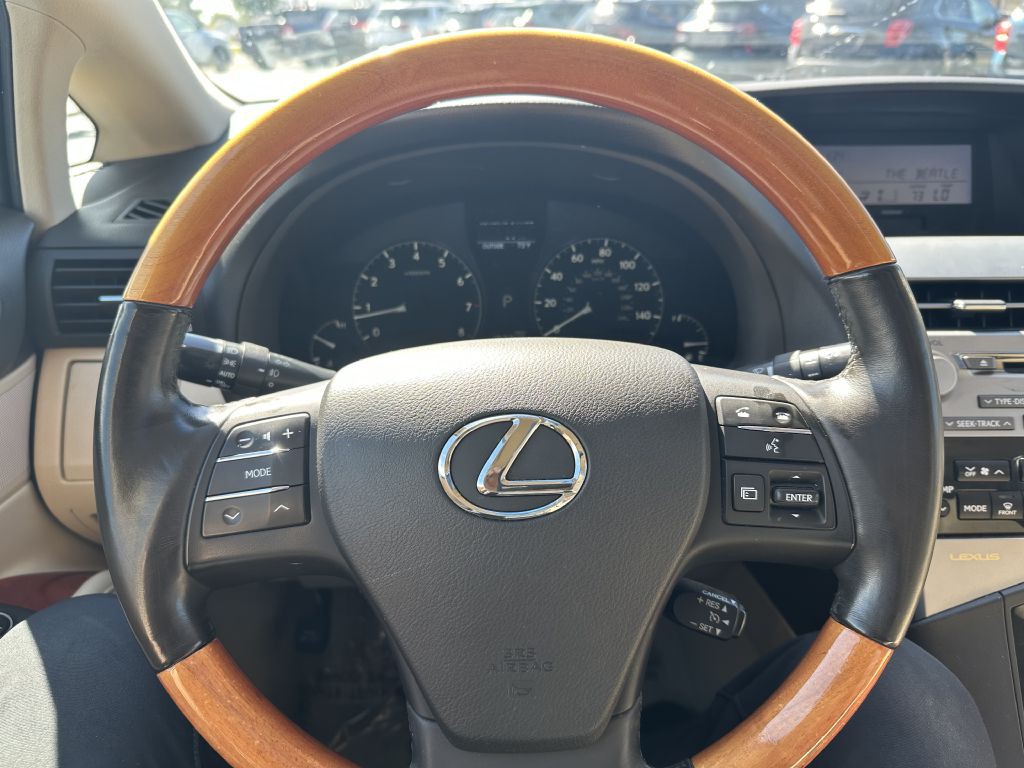 2010 Lexus RX Image 11