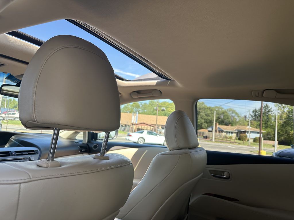 2010 Lexus RX Image 15