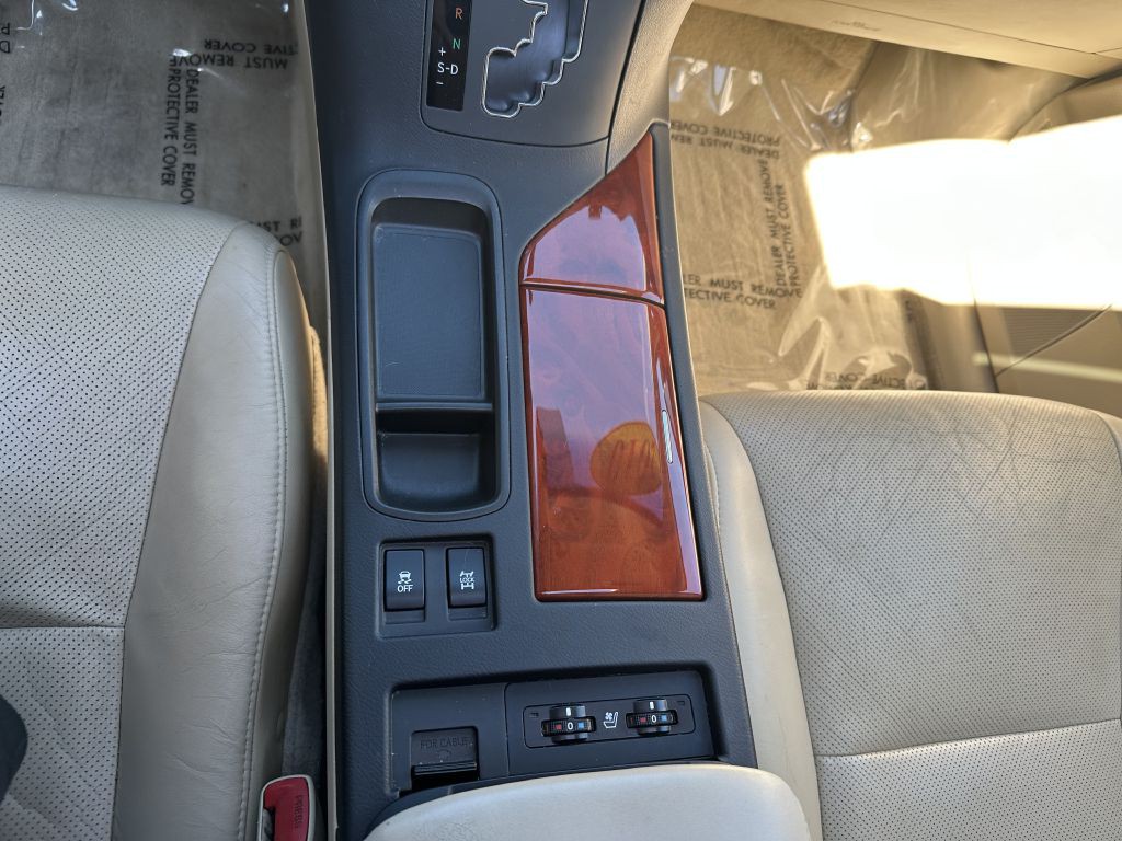 2010 Lexus RX Image 20