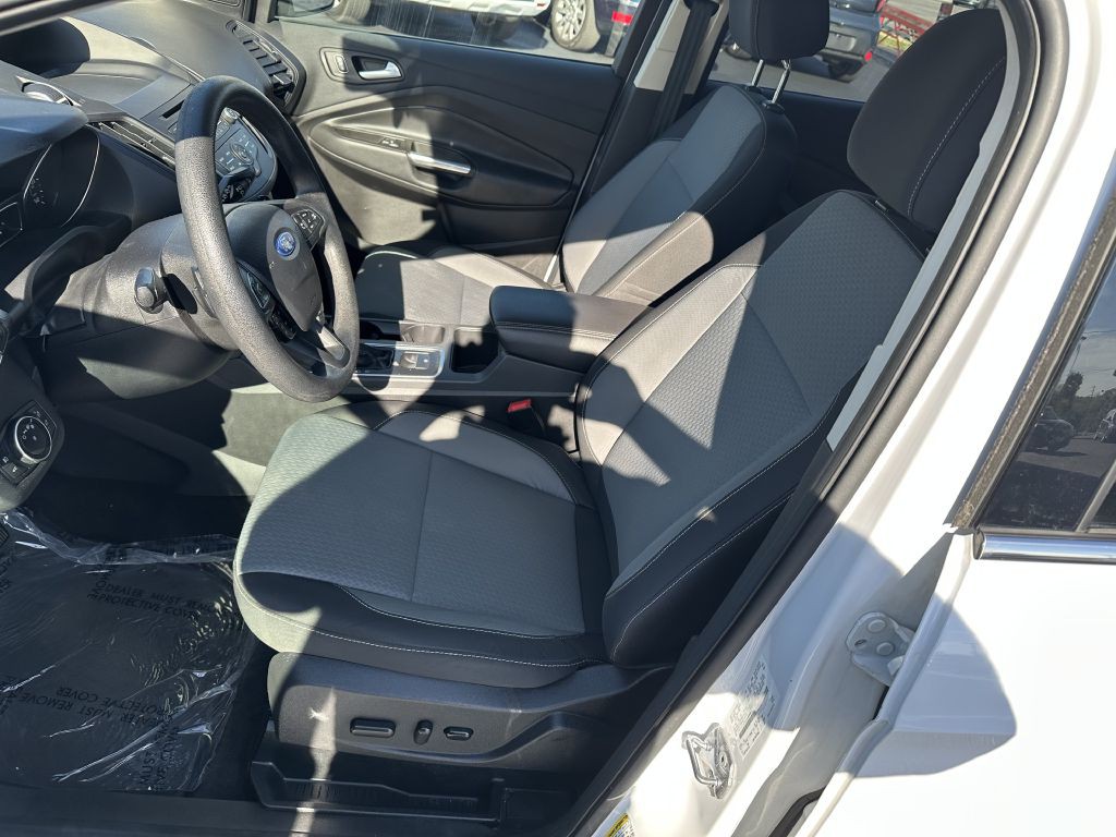 2017 Ford Escape Image 12
