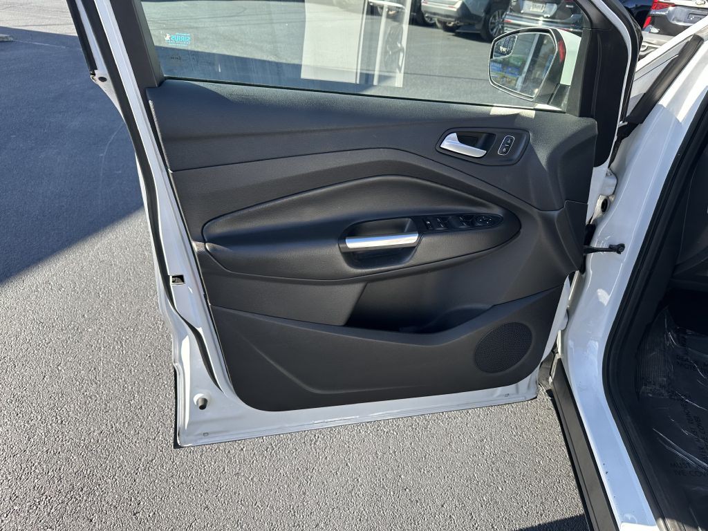 2017 Ford Escape Image 20