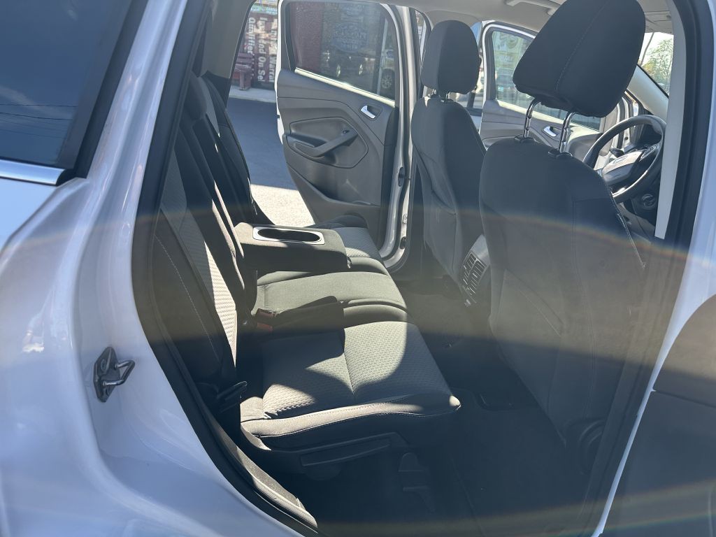 2017 Ford Escape Image 24