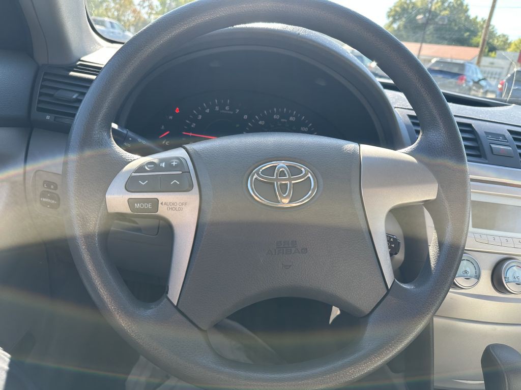 2009 Toyota Camry Image 10