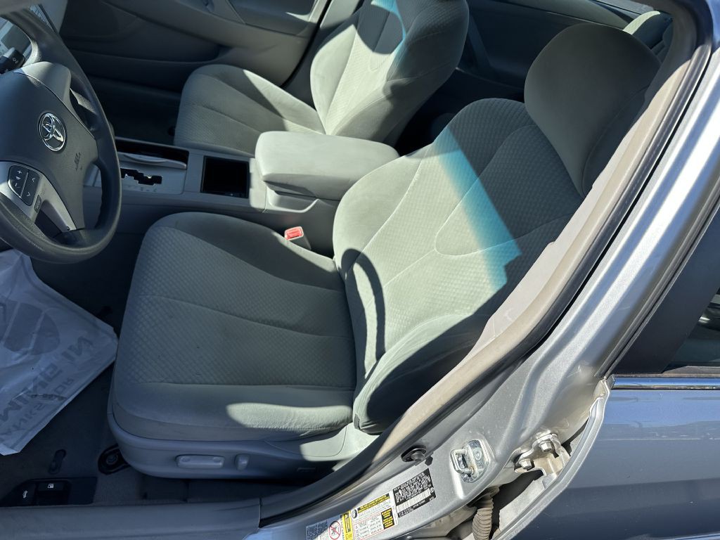 2009 Toyota Camry Image 11