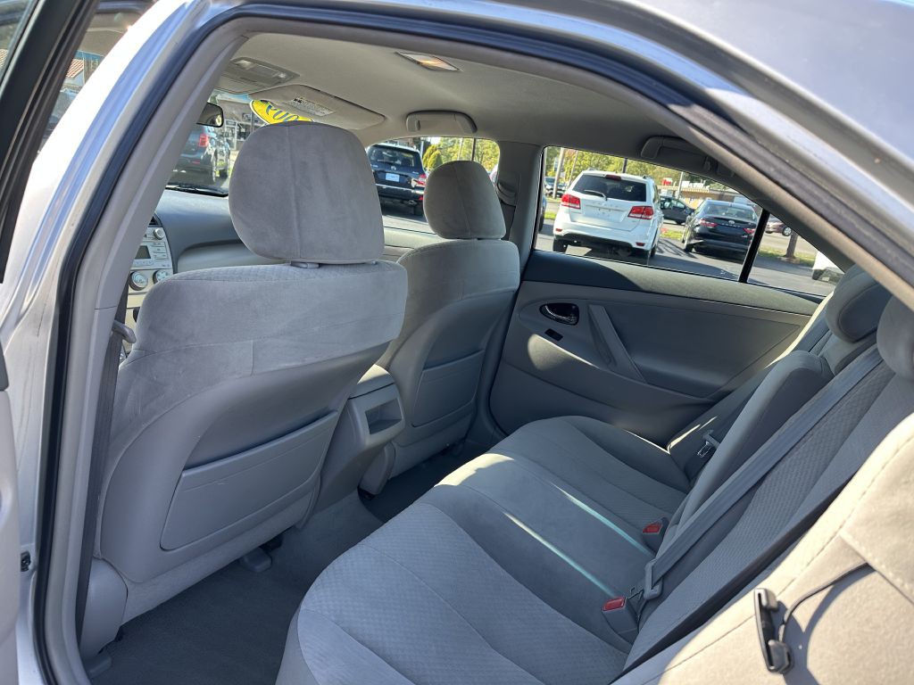 2009 Toyota Camry Image 13