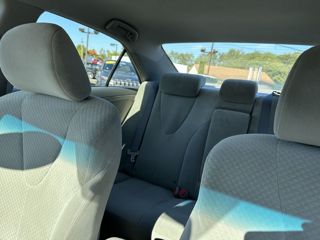 2009 Toyota Camry Image 15