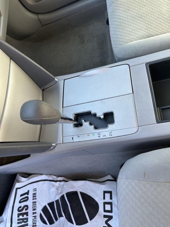 2009 Toyota Camry Image 17
