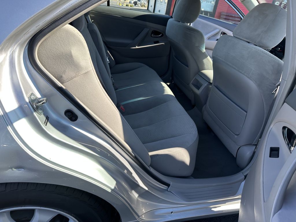 2009 Toyota Camry Image 22