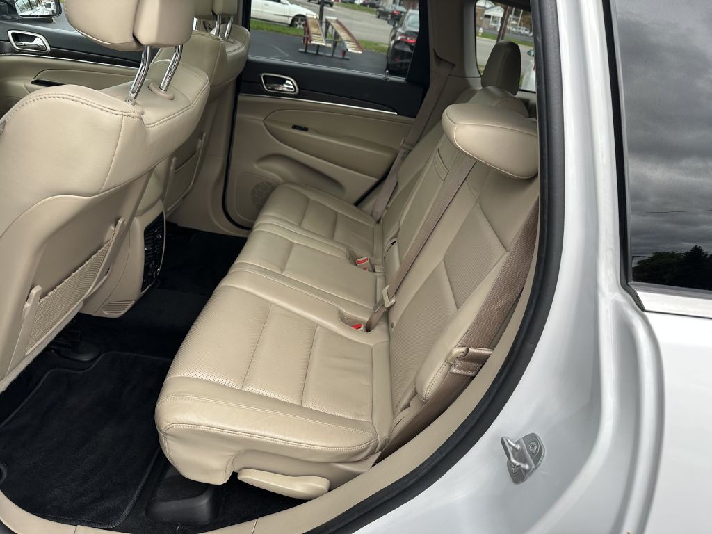 2014 Jeep Grand Cherokee Image 16