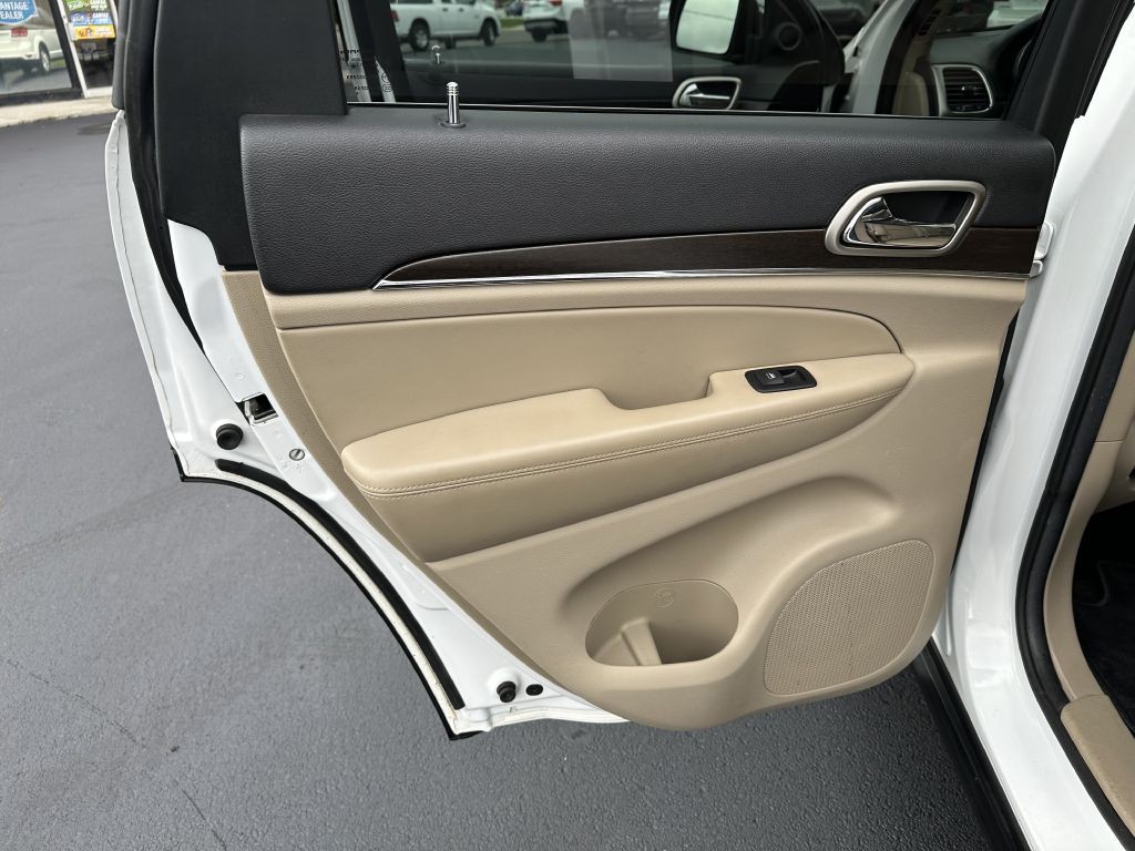 2014 Jeep Grand Cherokee Image 24