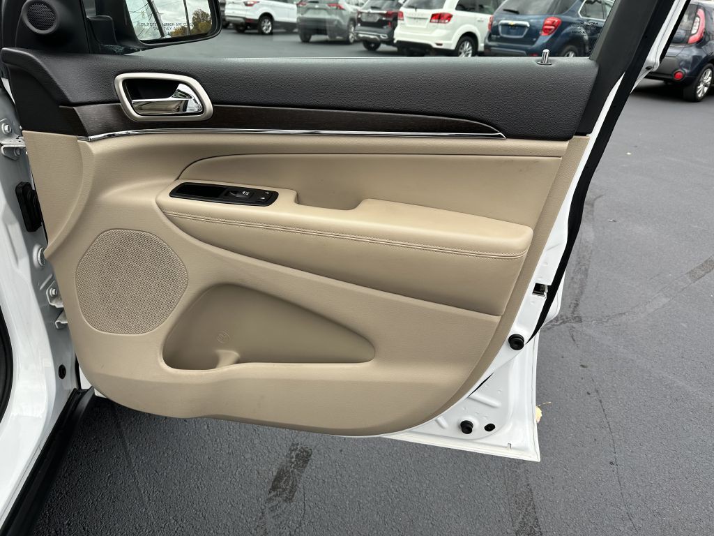 2014 Jeep Grand Cherokee Image 29