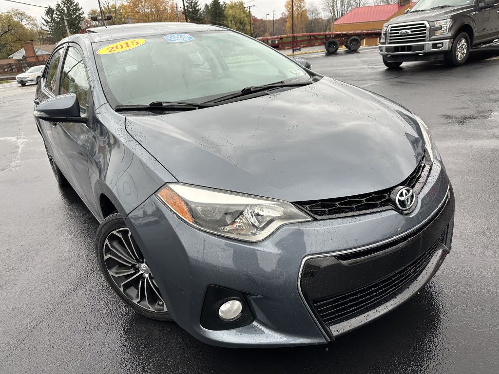 2015 Toyota Corolla Image 1