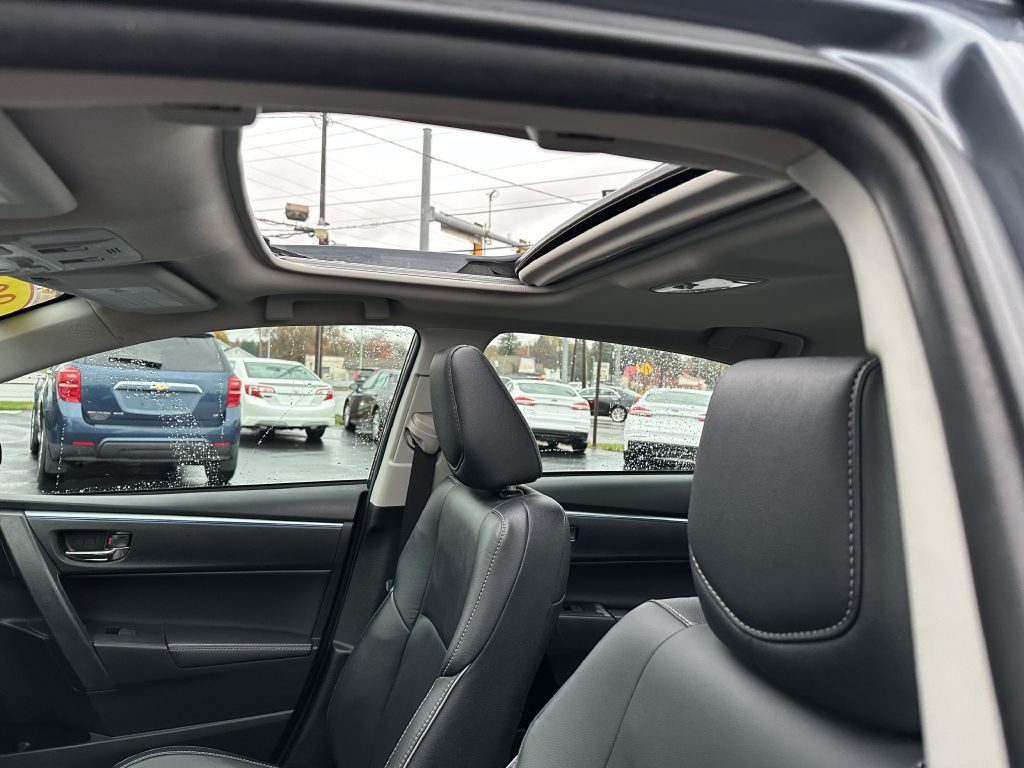 2015 Toyota Corolla Image 13