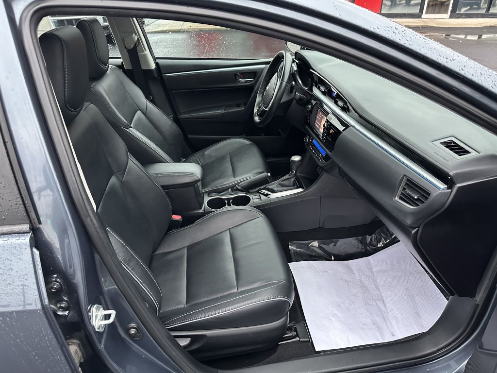 2015 Toyota Corolla Image 26