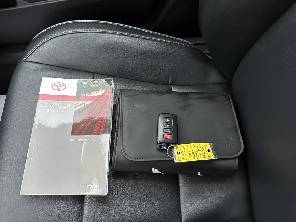 2015 Toyota Corolla Image 30