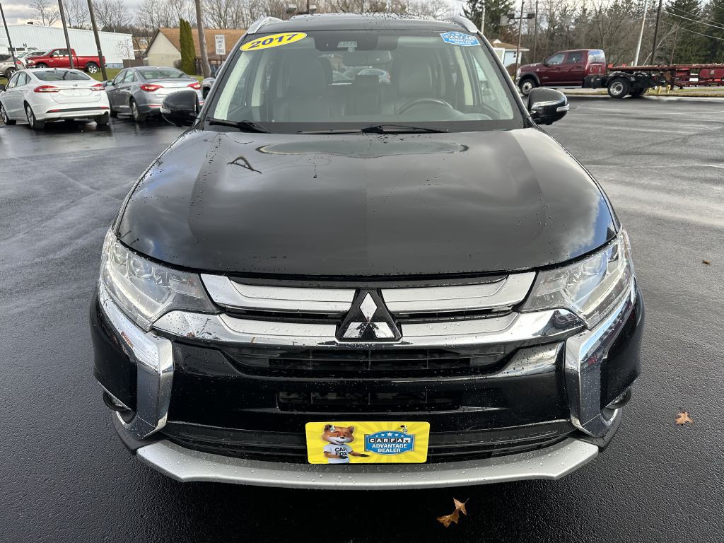 2017 Mitsubishi Outlander Image 3