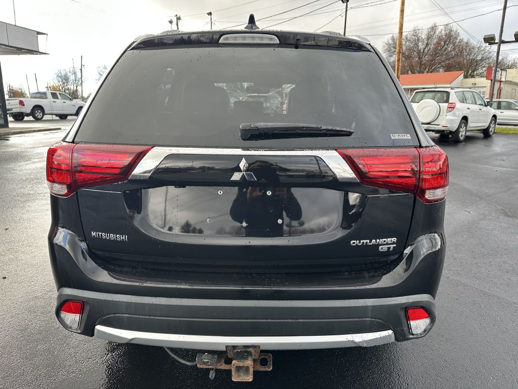 2017 Mitsubishi Outlander Image 6