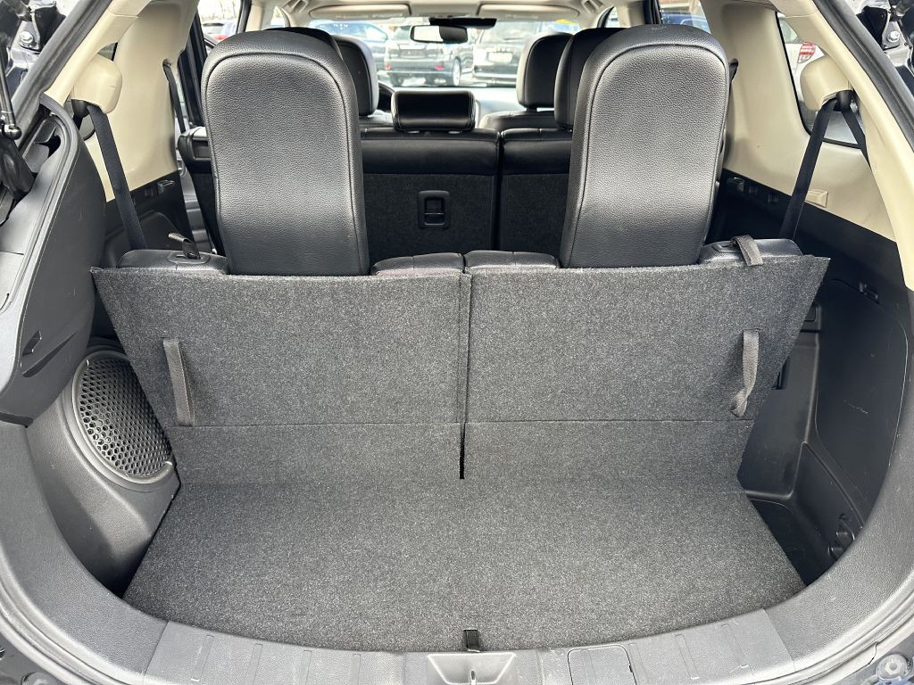 2017 Mitsubishi Outlander Image 17