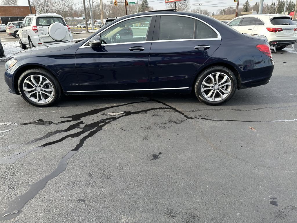 2017 Mercedes-Benz C-Class Image 7