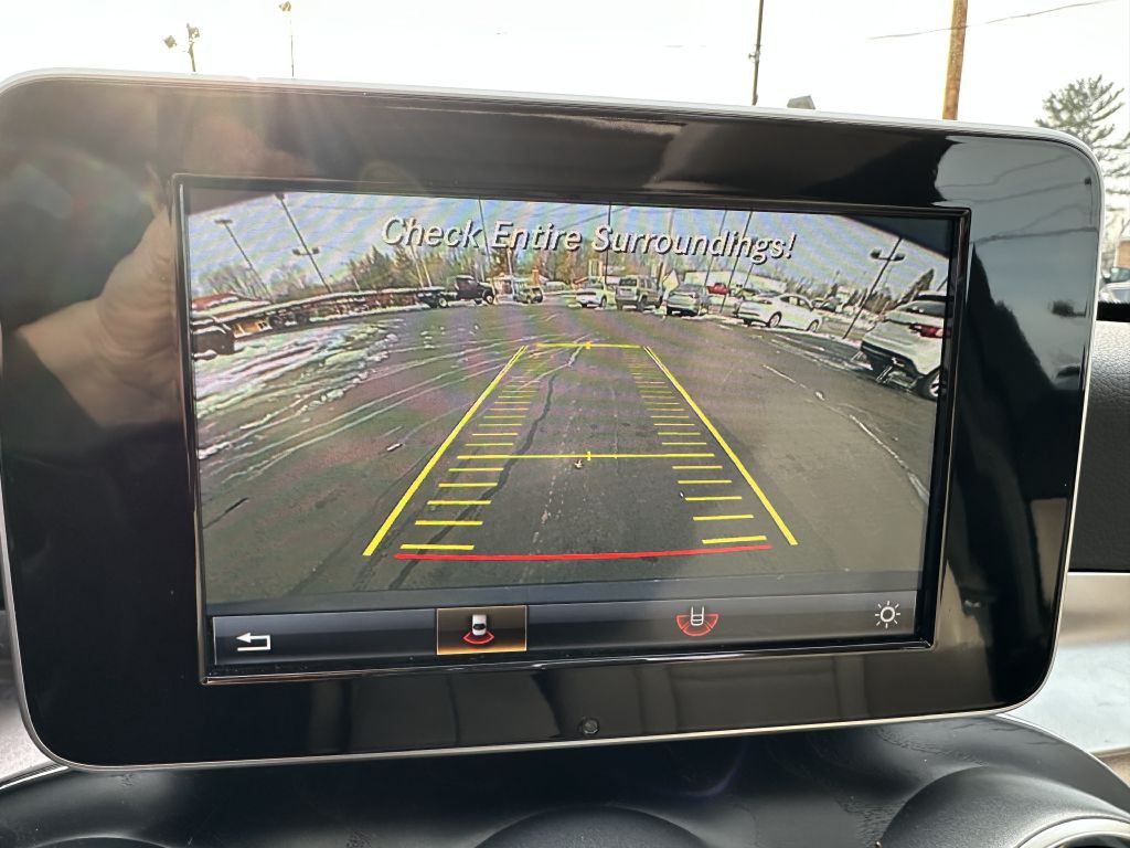 2017 Mercedes-Benz C-Class Image 10