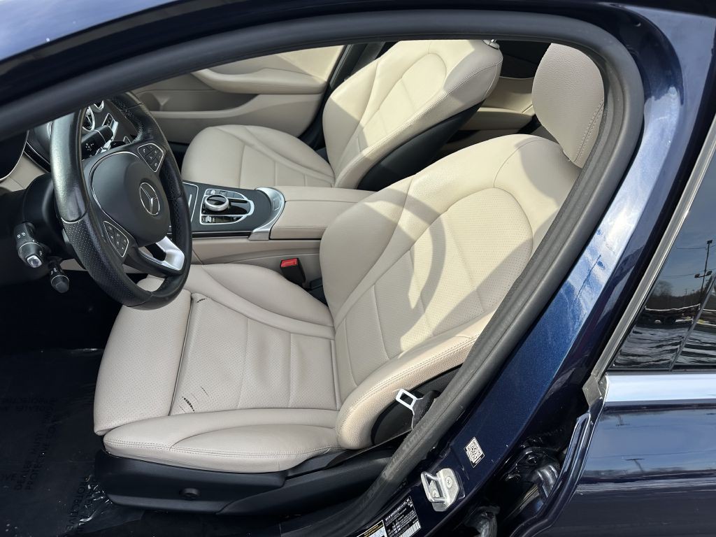2017 Mercedes-Benz C-Class Image 12