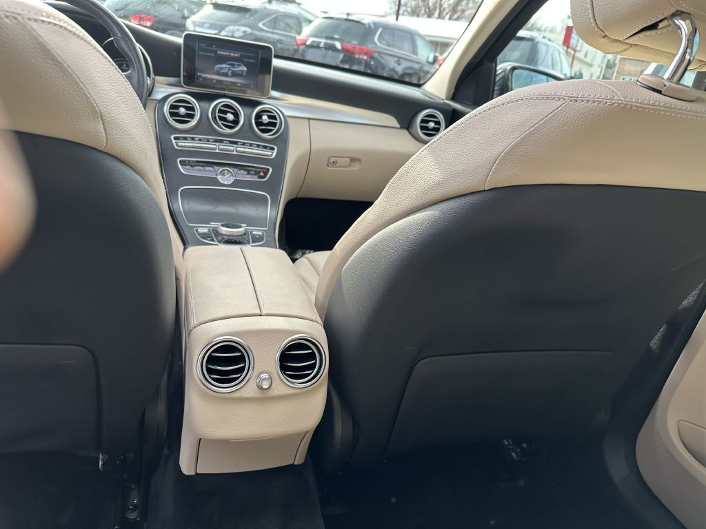 2017 Mercedes-Benz C-Class Image 15