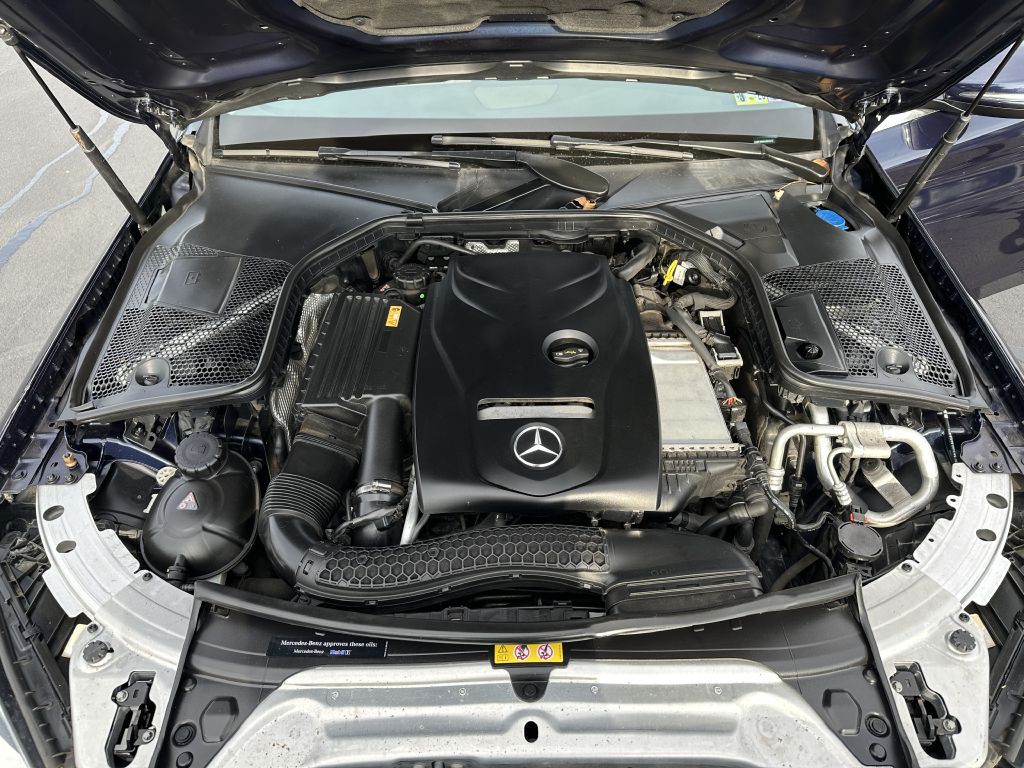 2017 Mercedes-Benz C-Class Image 25