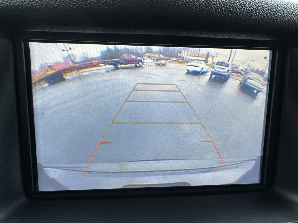 2018 Chevrolet Suburban Image 12