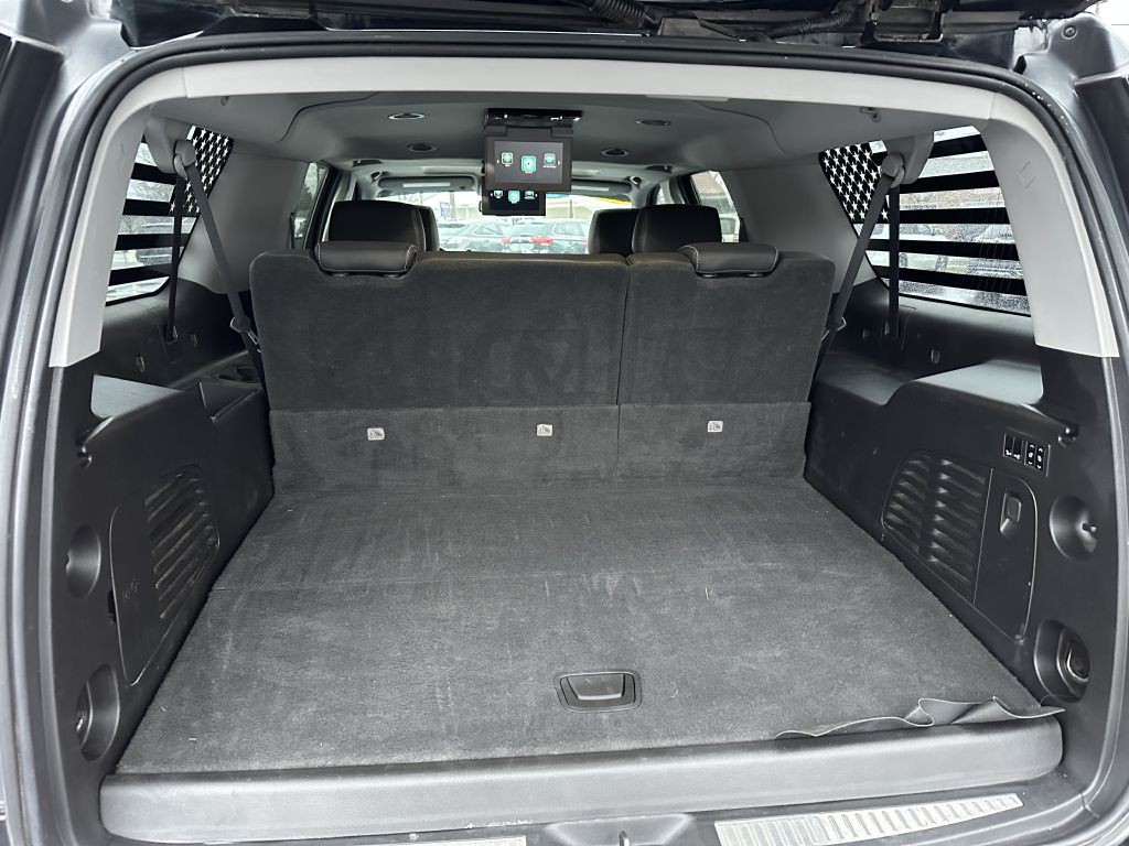 2018 Chevrolet Suburban Image 16