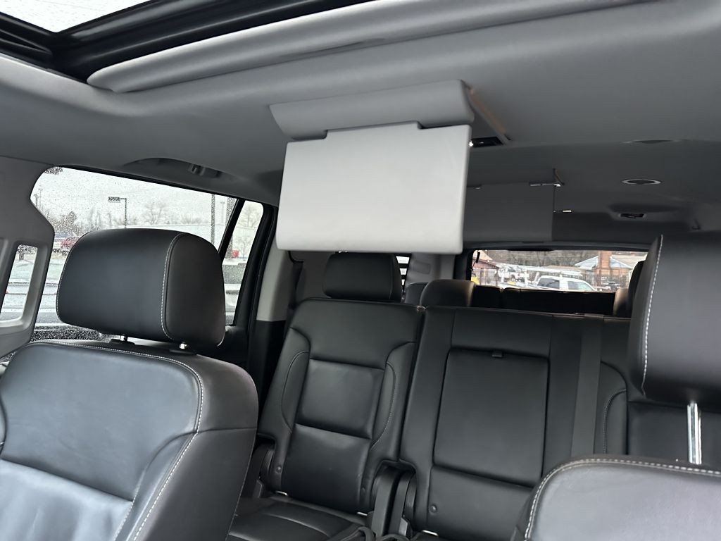 2018 Chevrolet Suburban Image 21