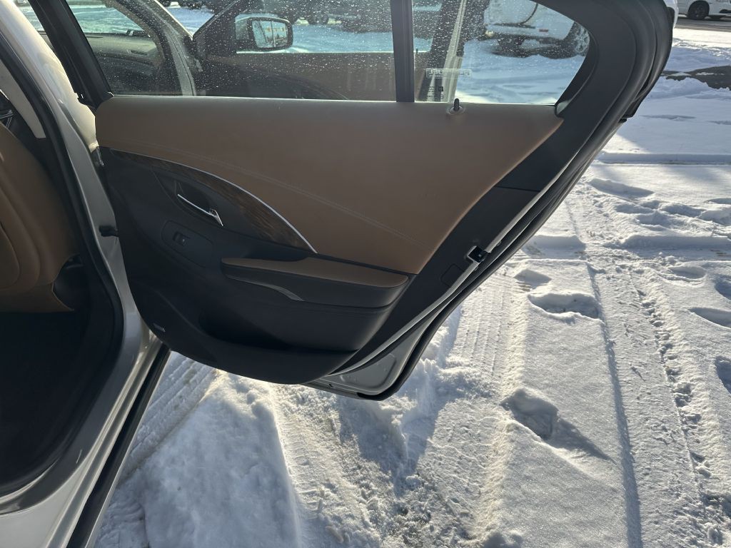 2014 Buick Lacrosse Image 30