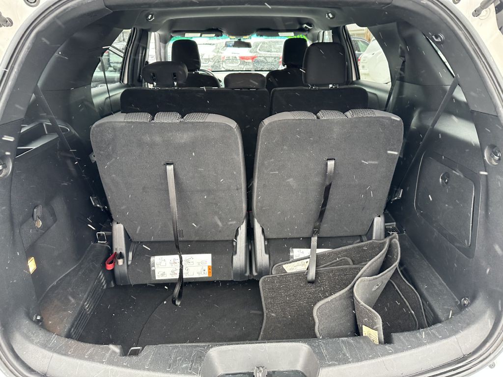2018 Ford Explorer Image 16