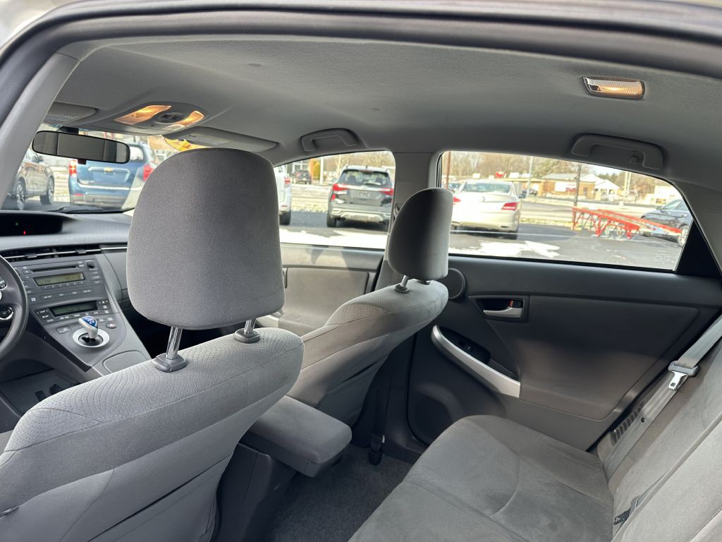 2011 Toyota Prius Image 13